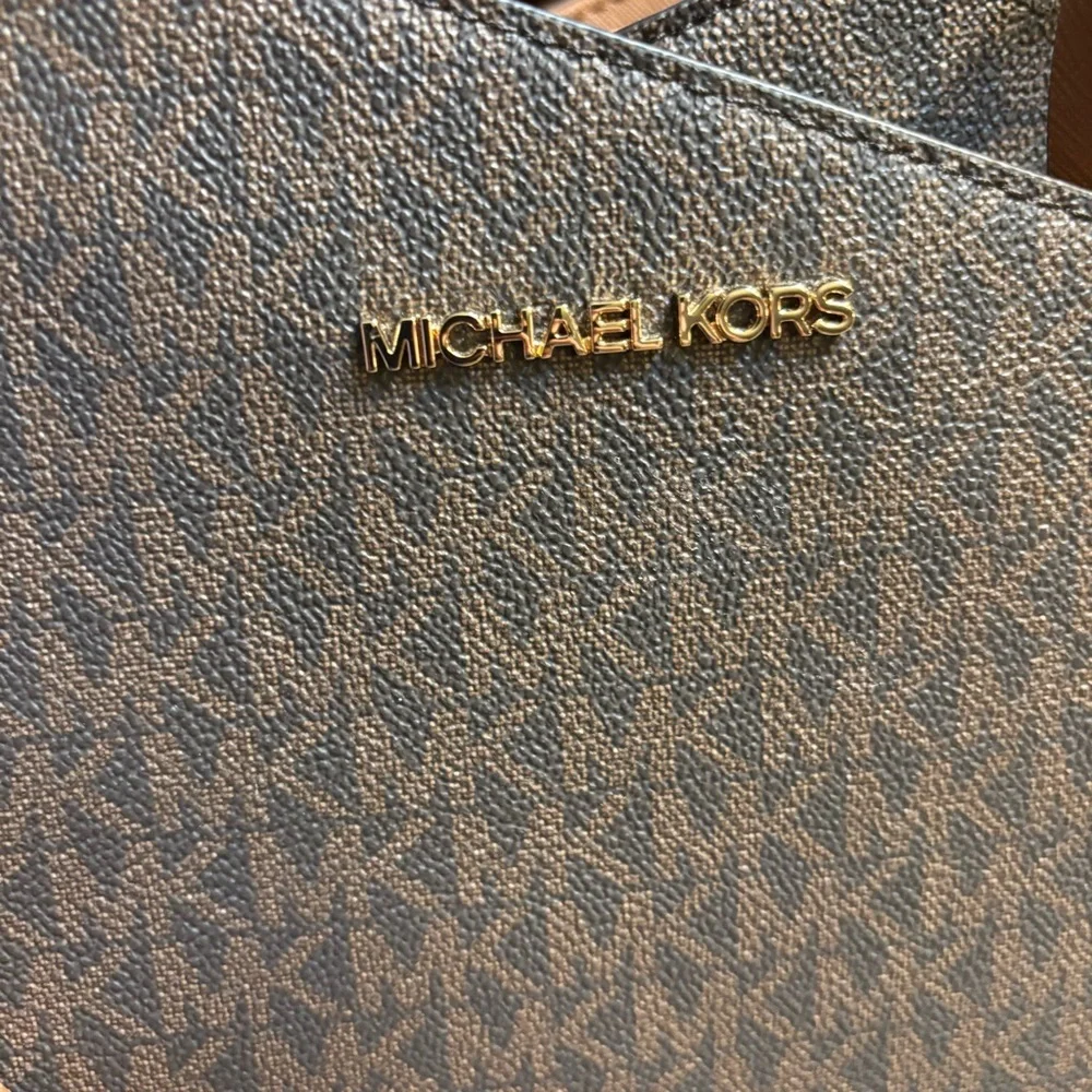 NWT Michael Kors Bag Jet Set Travel Large Chain Shoulder Tote Brown Gold Accents - Picture 16 of 16